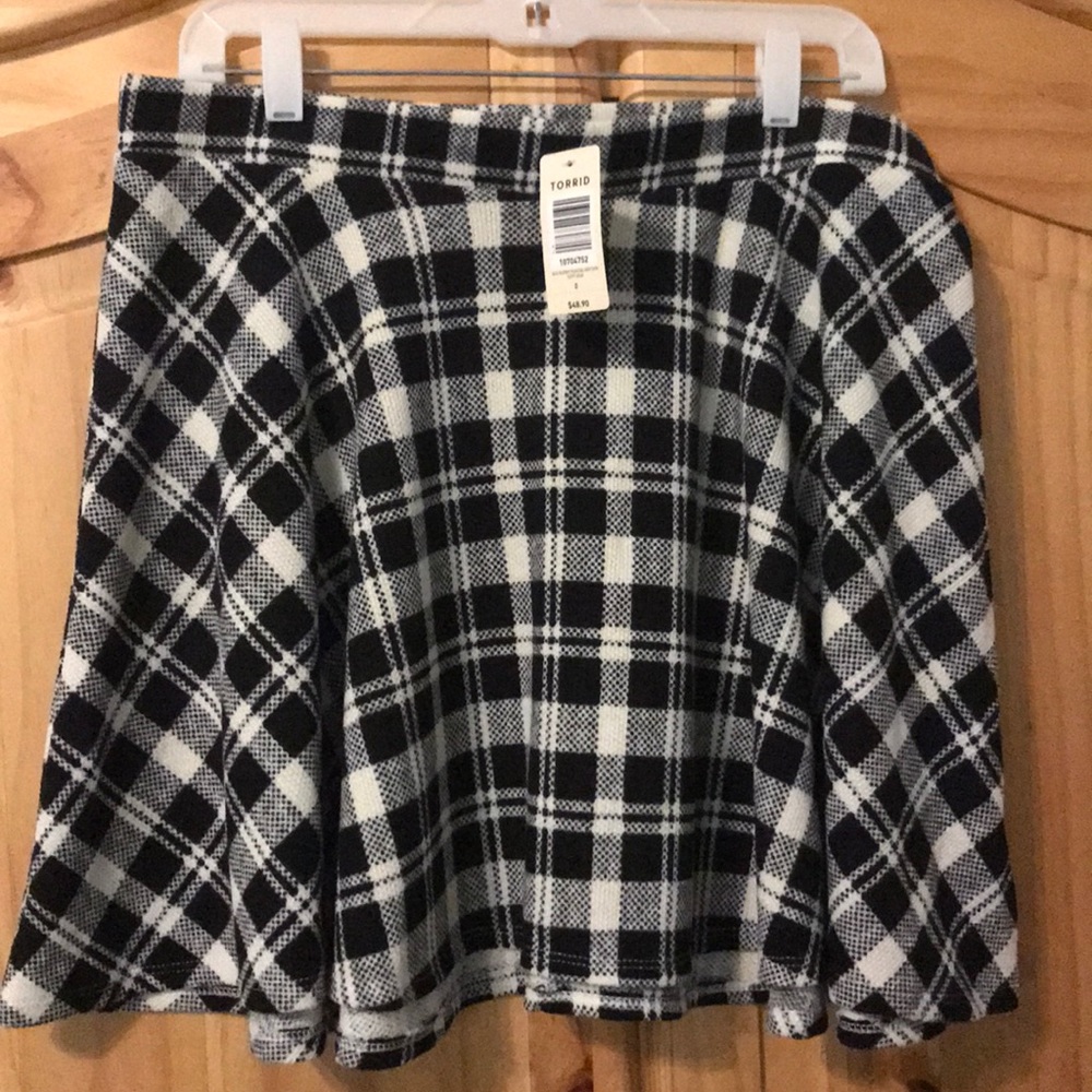 Torrid BNWT plaid skater skirt